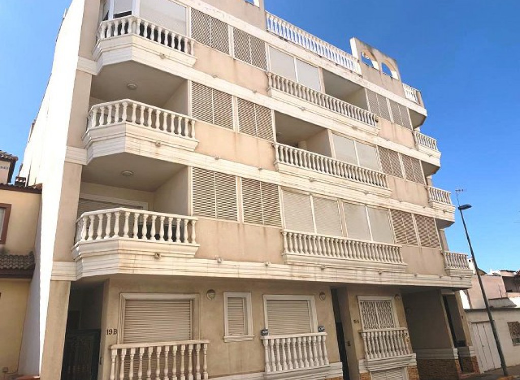 Resale - Apartment - Formentera Del Segura