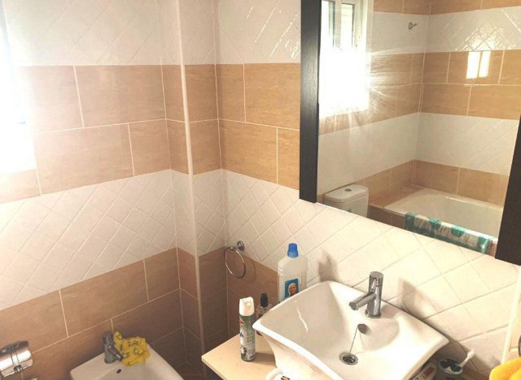 Resale - Apartment - Formentera Del Segura