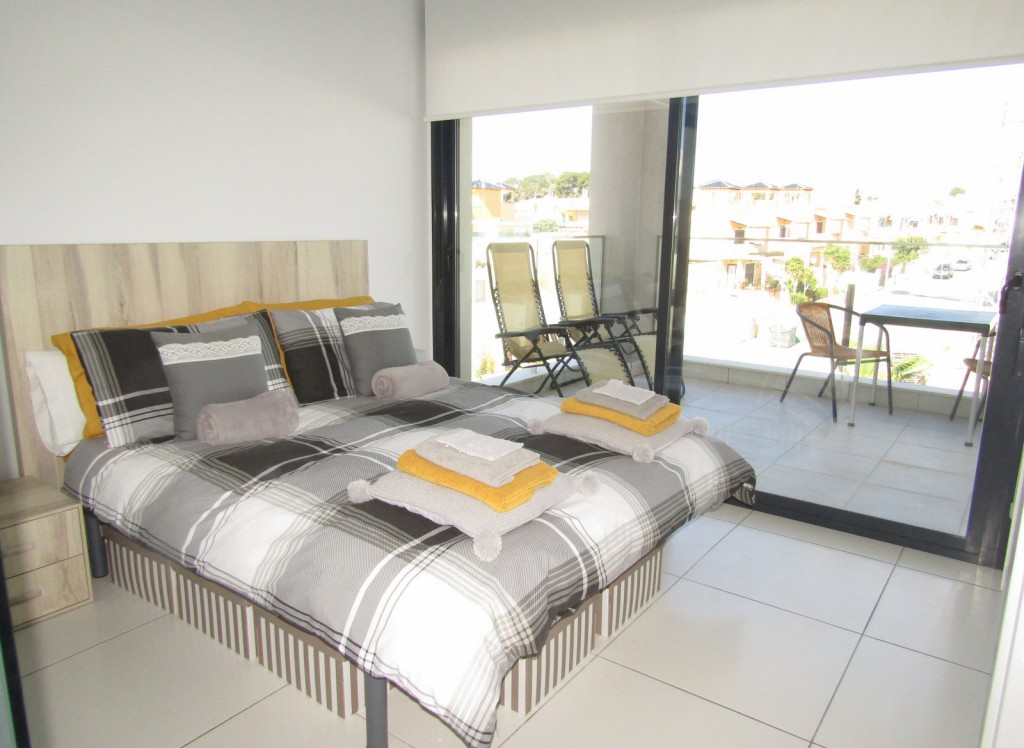Resale - Apartment - Villamartin