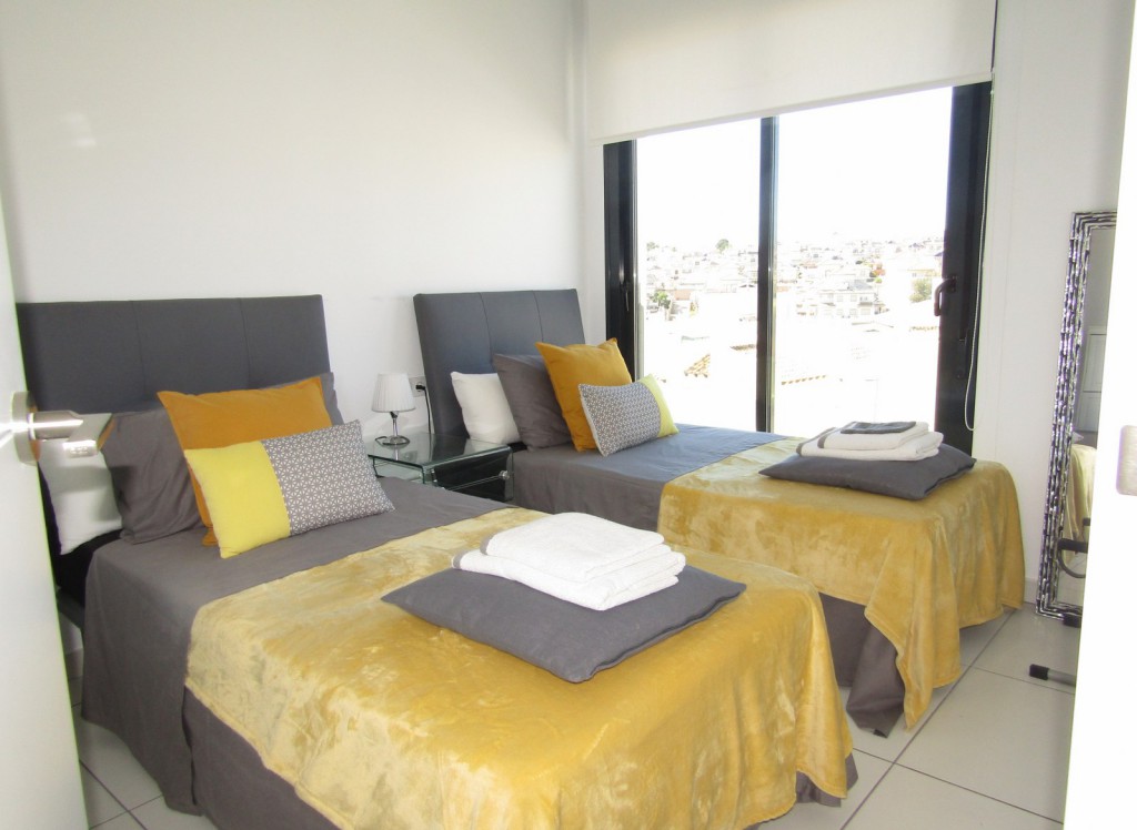 Resale - Apartment - Villamartin