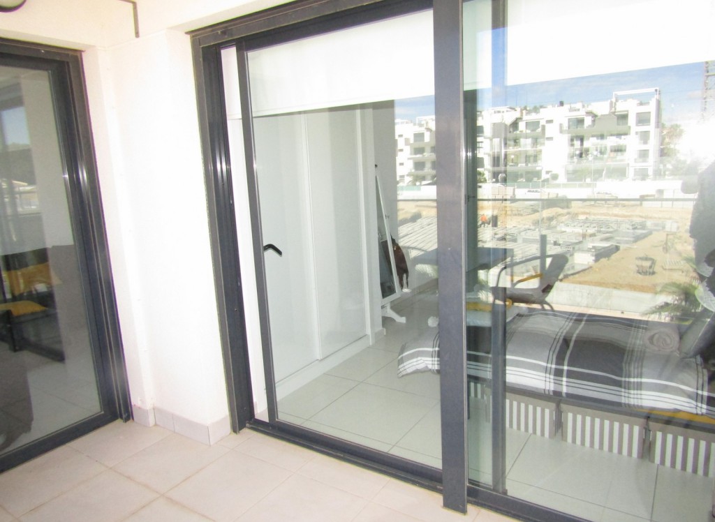 Resale - Apartment - Villamartin
