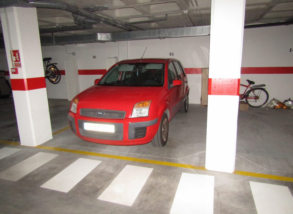 Resale - Apartment - Villamartin