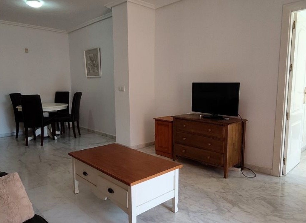 Resale - Apartment - Villamartin
