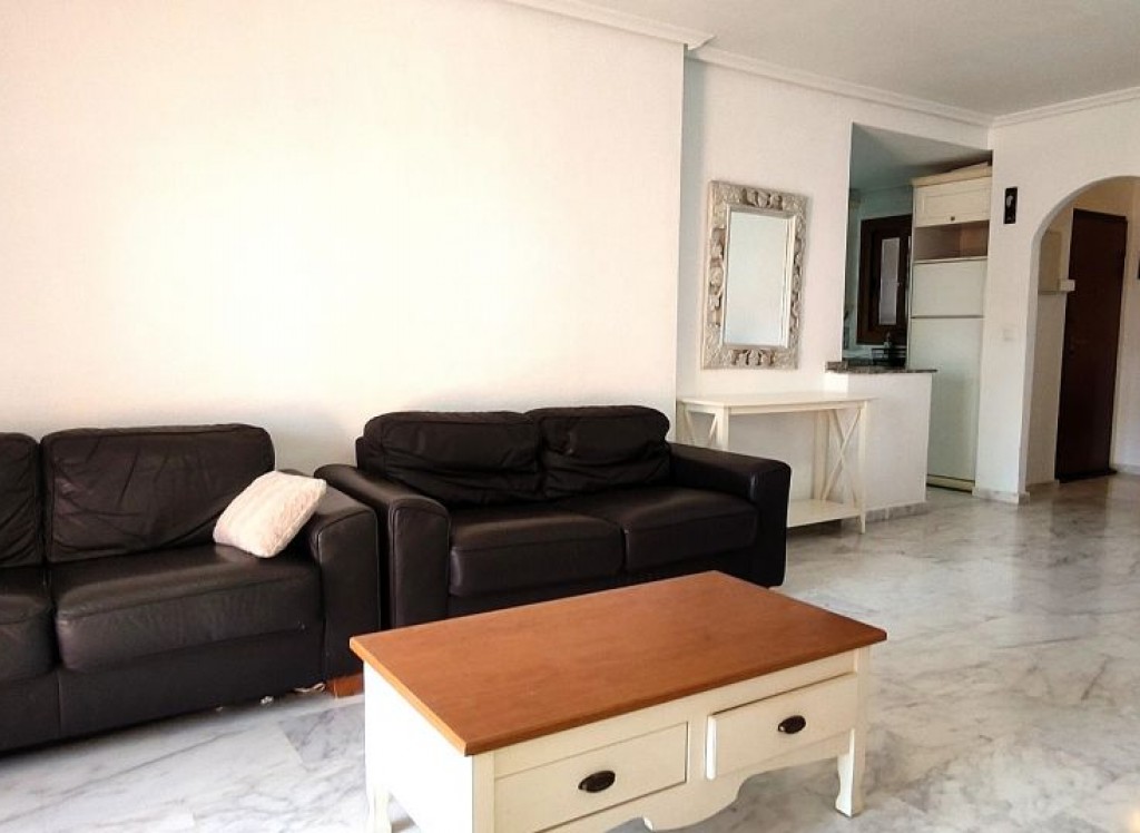 Resale - Apartment - Villamartin