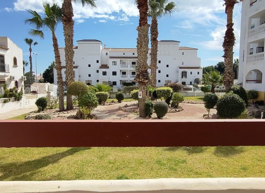 Resale - Apartment - Villamartin