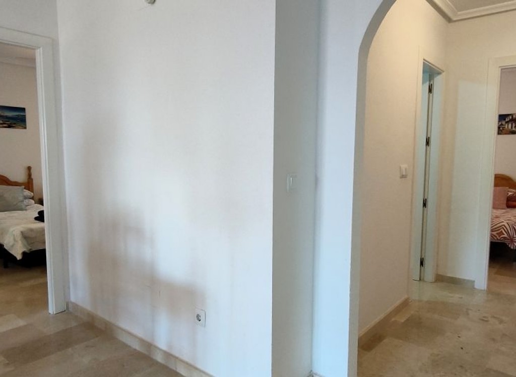 Resale - Apartment - Villamartin