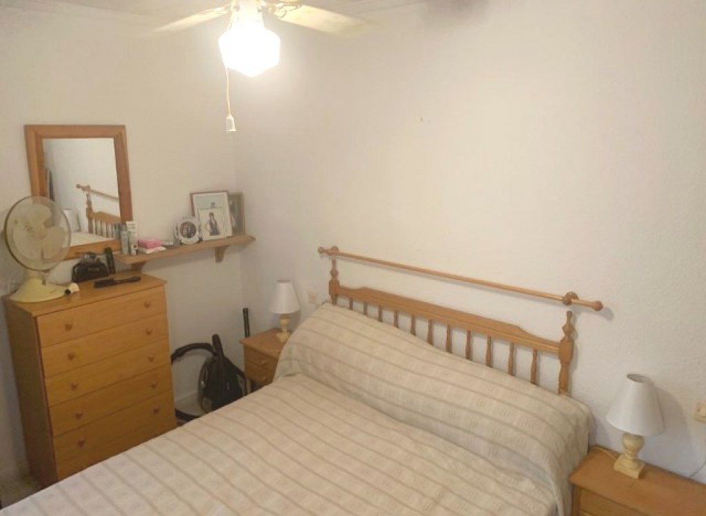 Resale - Bungalow - Torrevieja