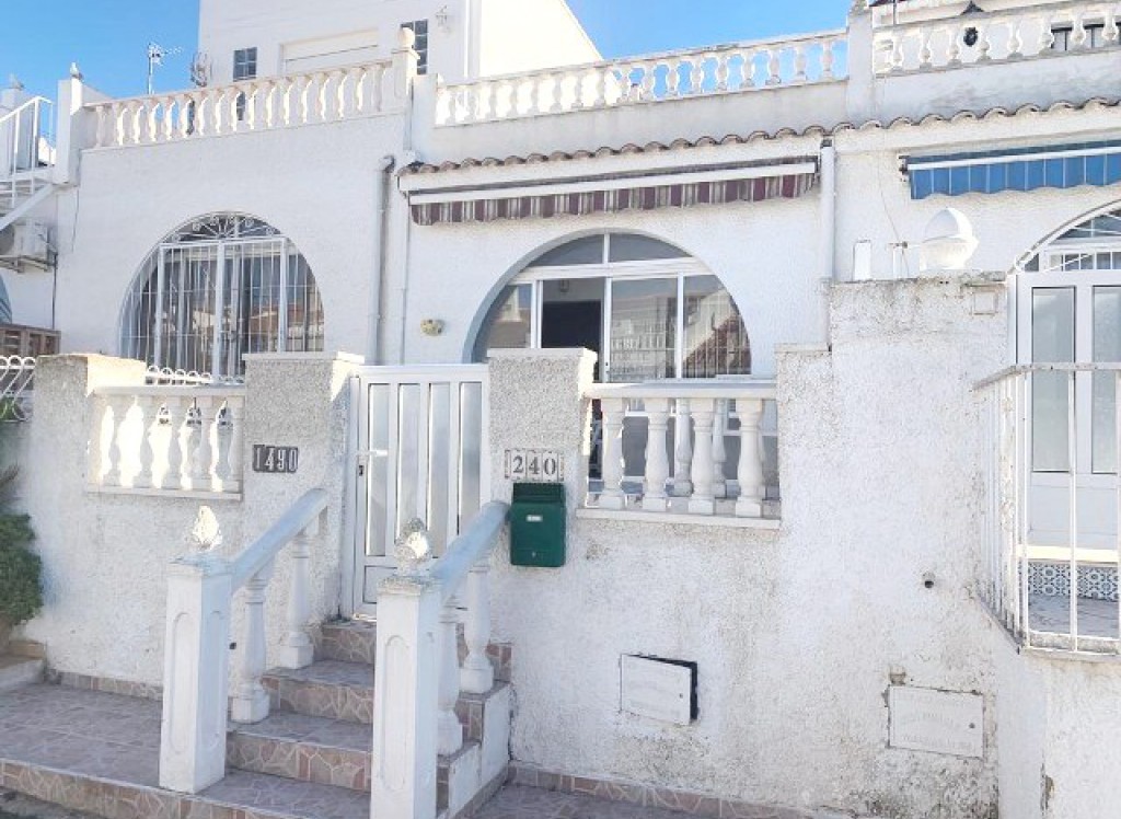 Resale - Bungalow - Torrevieja