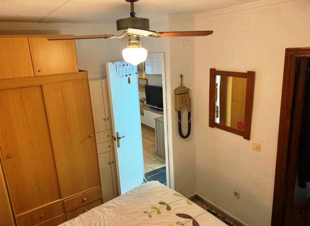 Resale - Bungalow - Torrevieja