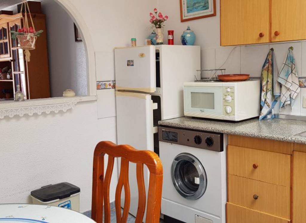 Resale - Bungalow - Torrevieja