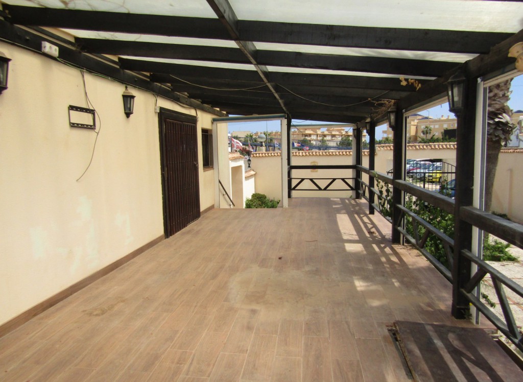 Resale - Commercial - Cabo Roig