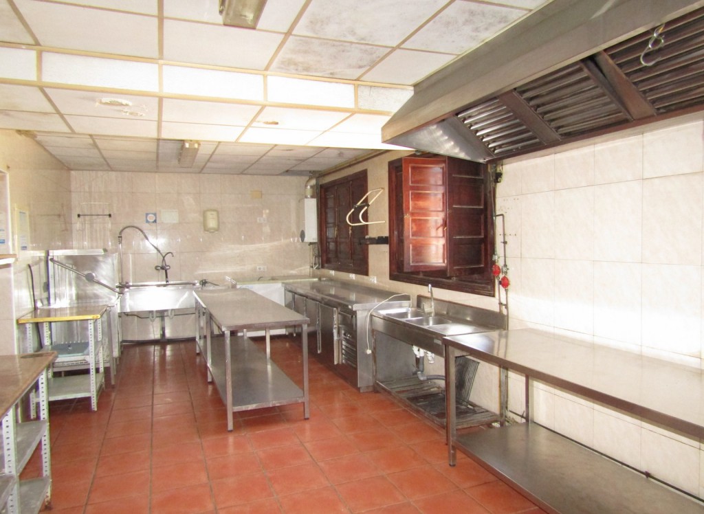 Resale - Commercial - Cabo Roig