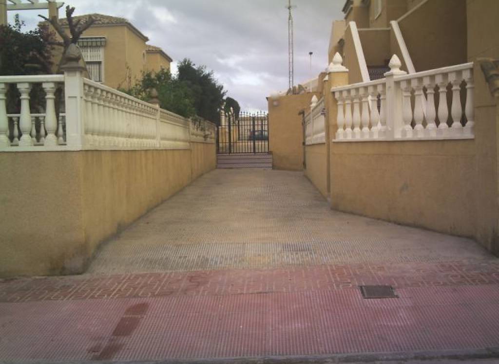 Resale - Commercial - Torrevieja