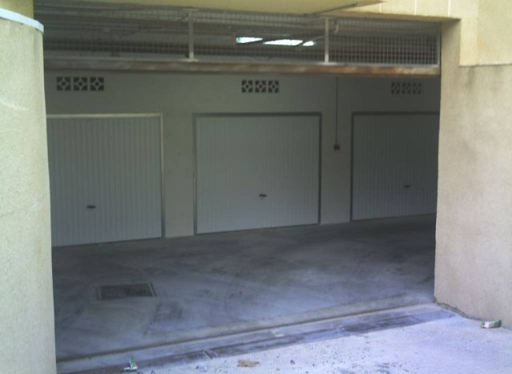 Resale - Commercial - Torrevieja