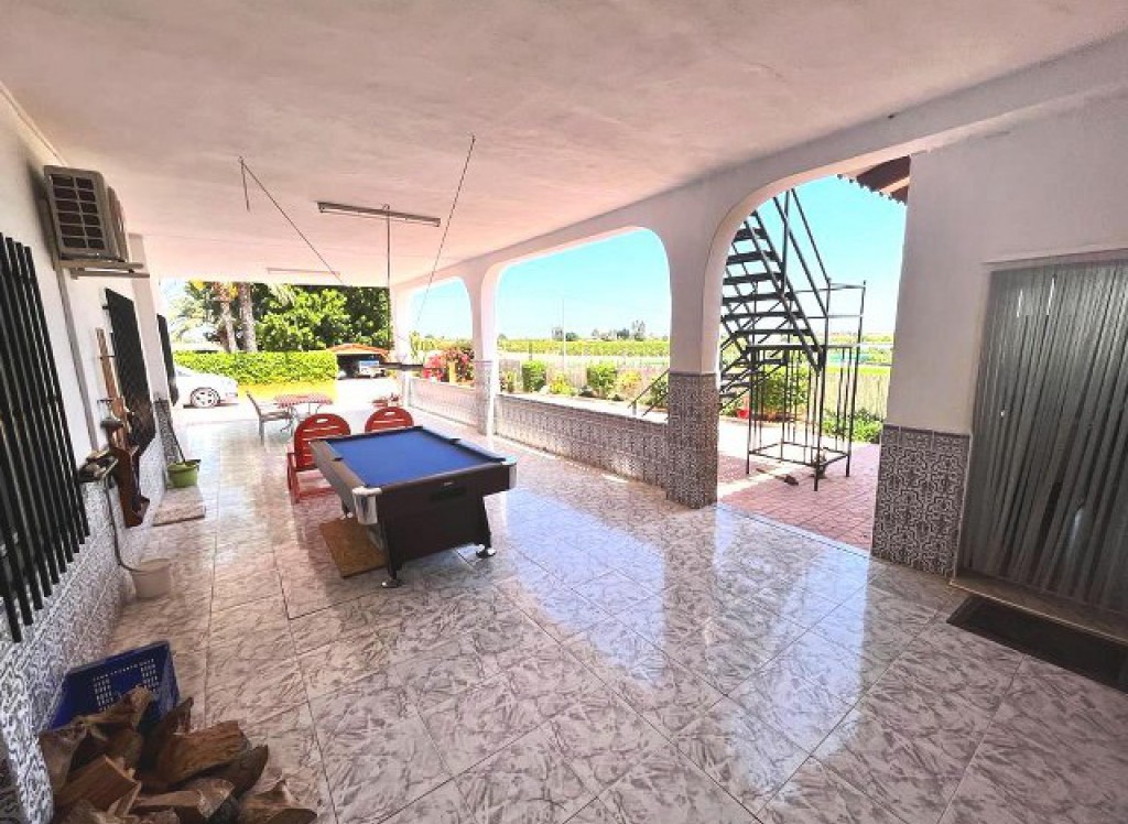 Resale - Finca/Country Property - Albatera