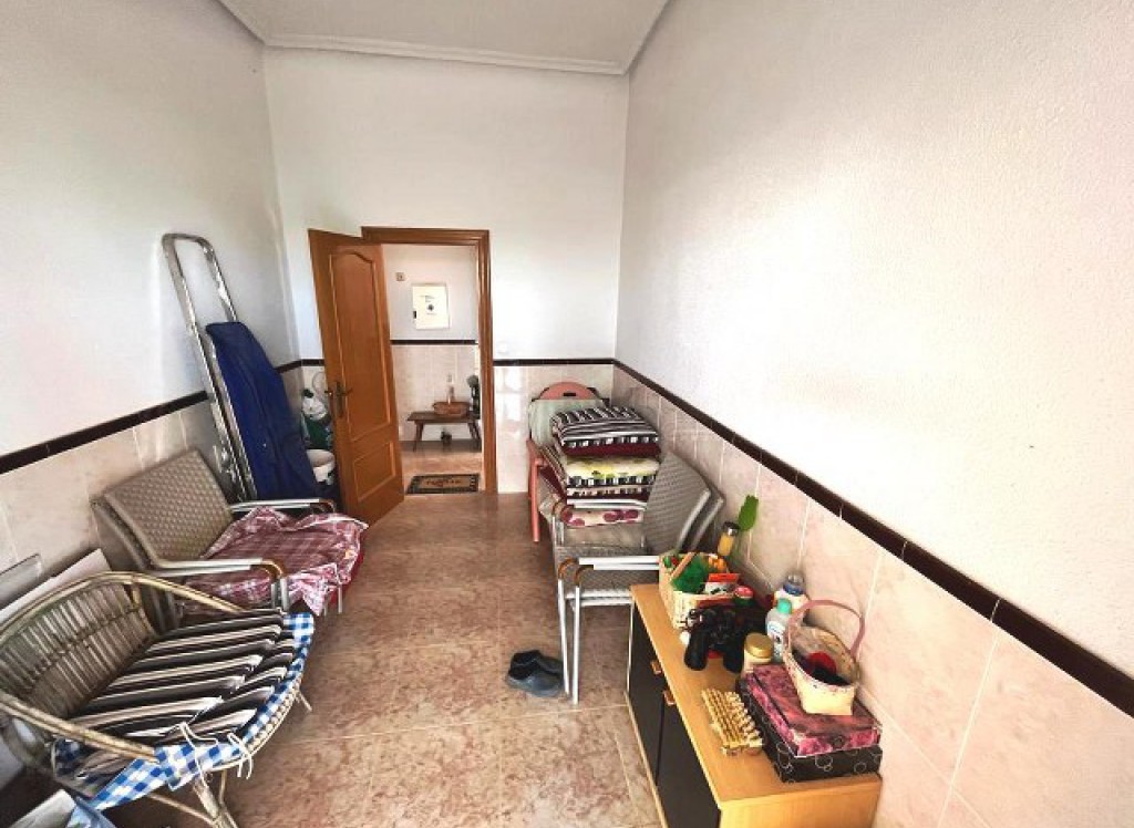 Resale - Finca/Country Property - Albatera