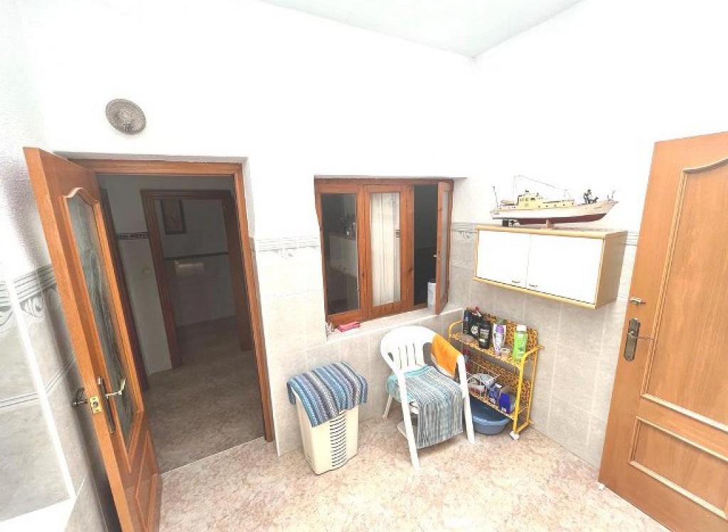 Resale - Finca/Country Property - Albatera