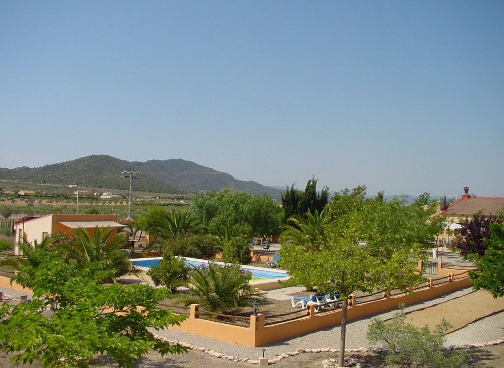 Resale - Finca/Country Property - Alicante Region