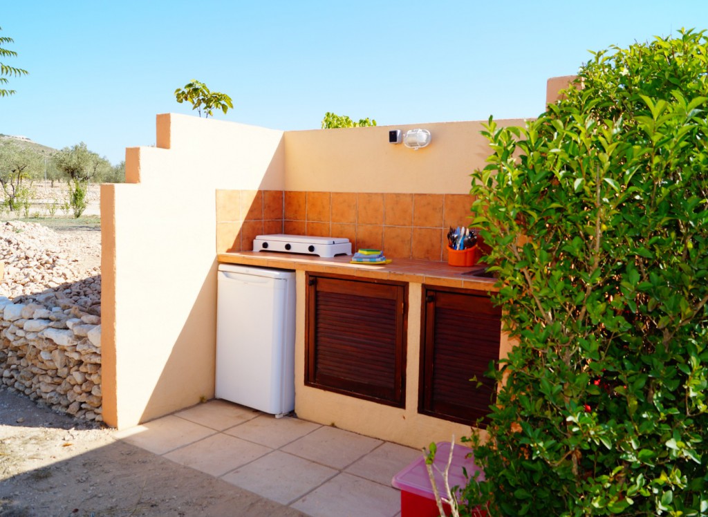 Resale - Finca/Country Property - Alicante Region