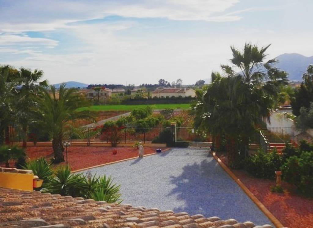 Resale - Finca/Country Property - Catral