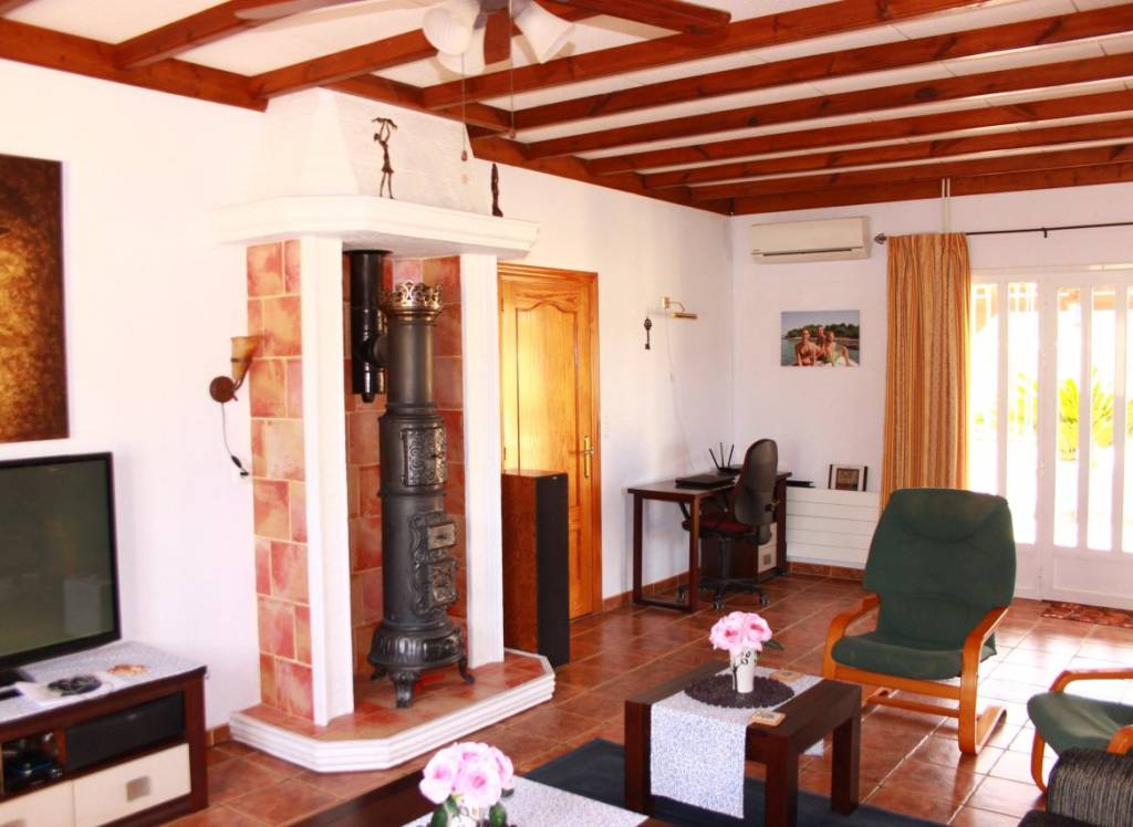 Resale - Finca/Country Property - Catral