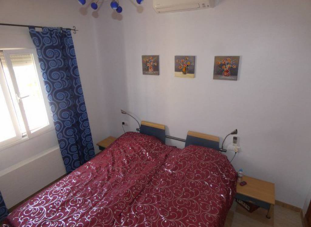 Resale - Finca/Country Property - Catral