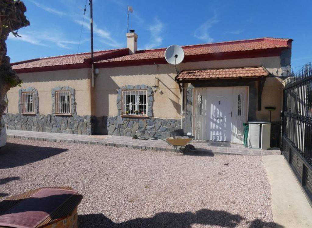 Resale - Finca/Country Property - Catral