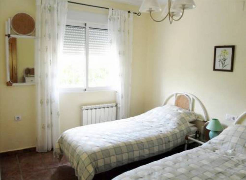 Resale - Finca/Country Property - Jacarilla