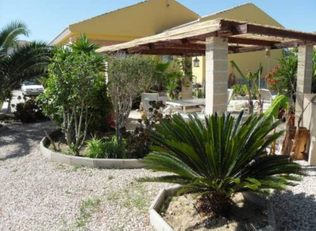 Resale - Finca/Country Property - Jacarilla