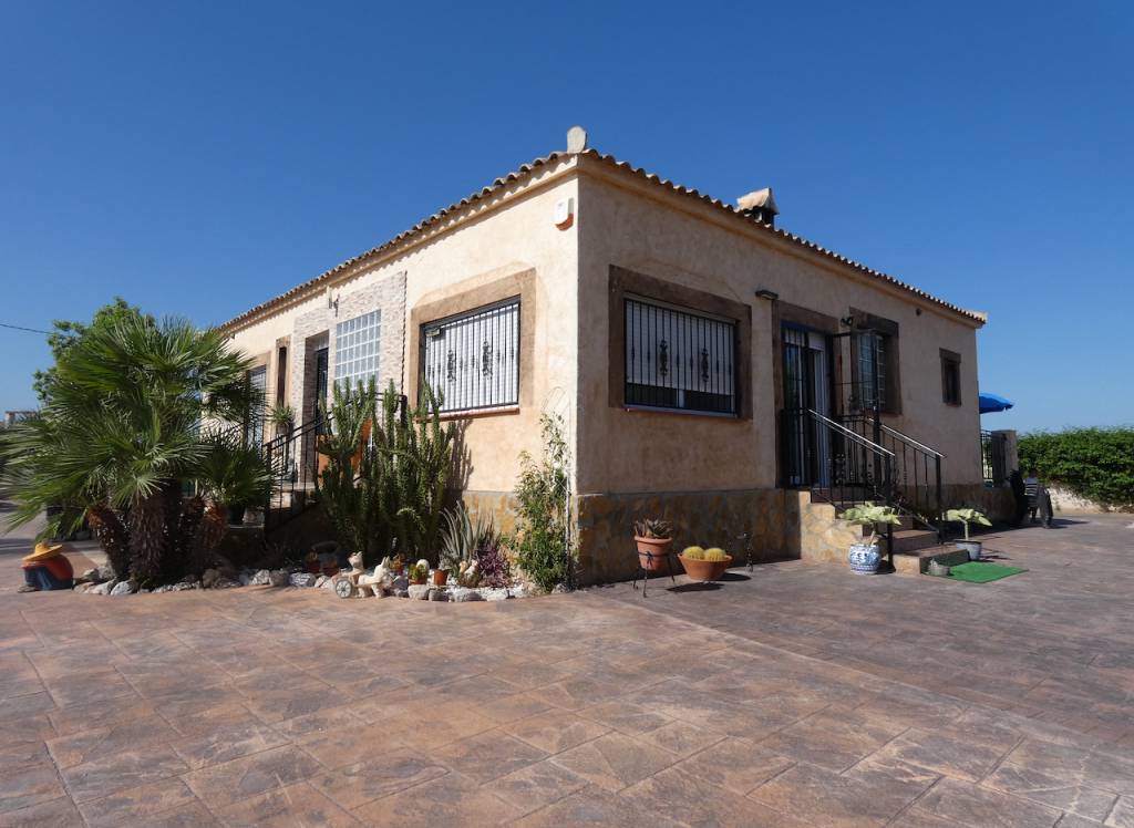 Resale - Finca/Country Property - Rafal