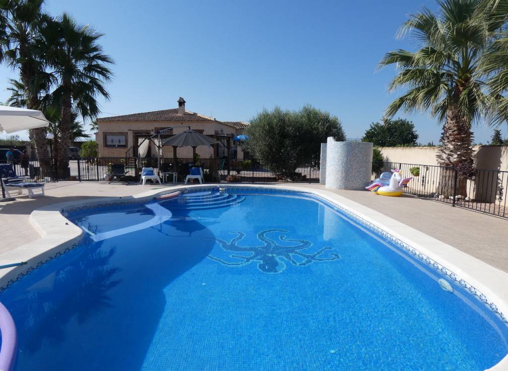 Resale - Finca/Country Property - Rafal