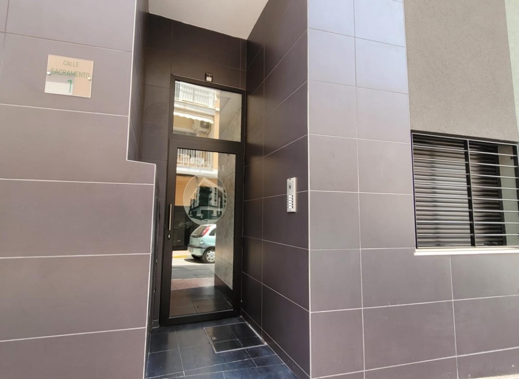 Resale - Ground Floor - Santa Pola - Centro