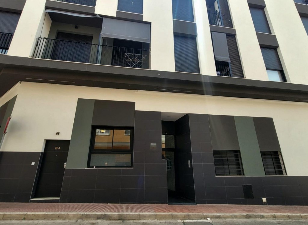 Resale - Ground Floor - Santa Pola - Centro