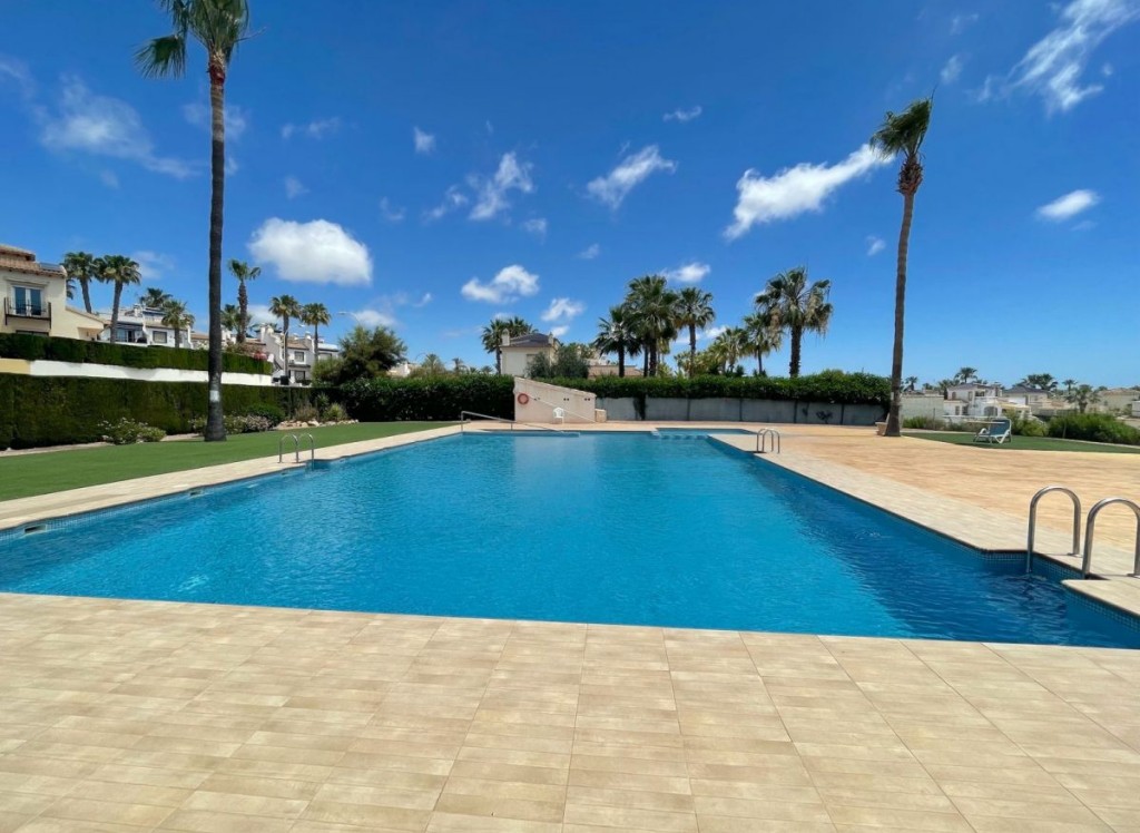 Resale - Semi Detached - Villamartin