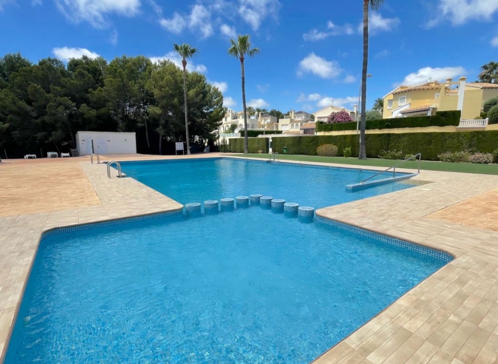 Resale - Semi Detached - Villamartin