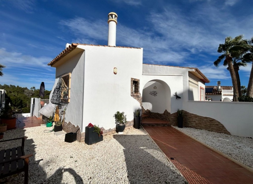 Resale - Semi Detached - Villamartin