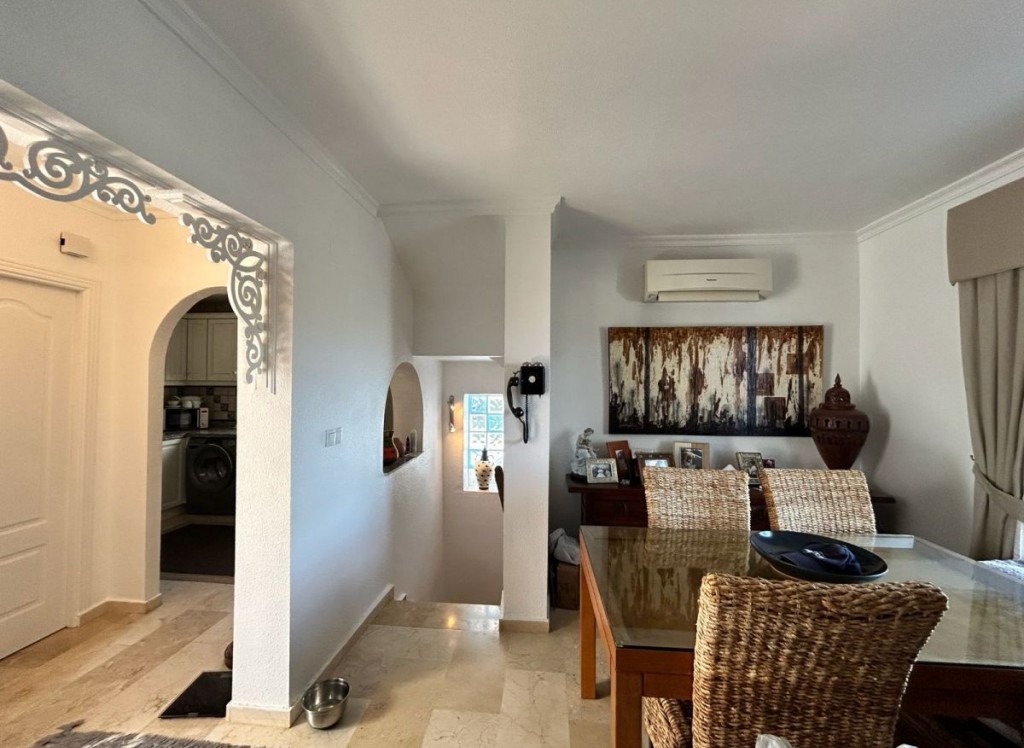 Resale - Semi Detached - Villamartin