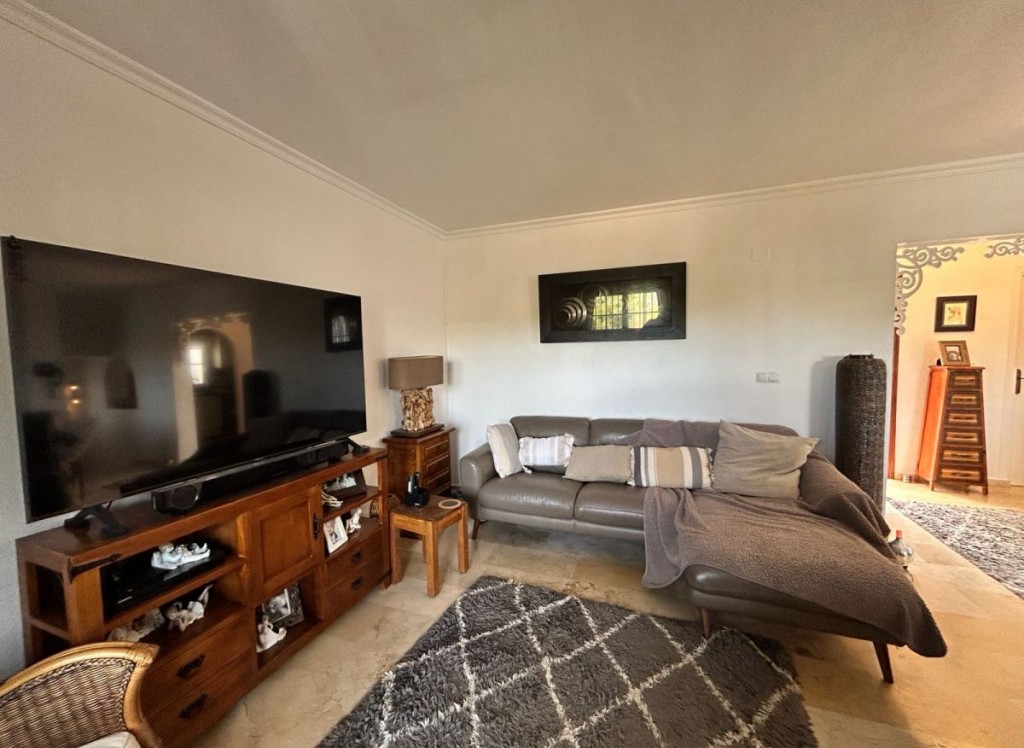 Resale - Semi Detached - Villamartin