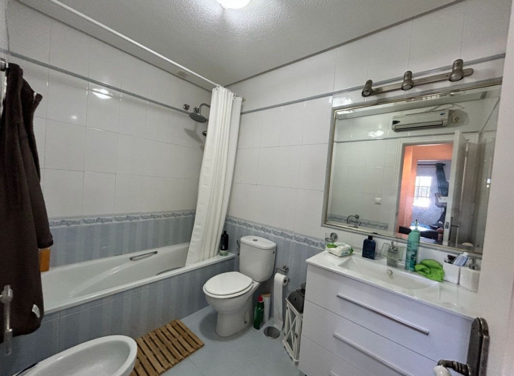 Resale - Semi Detached - Villamartin