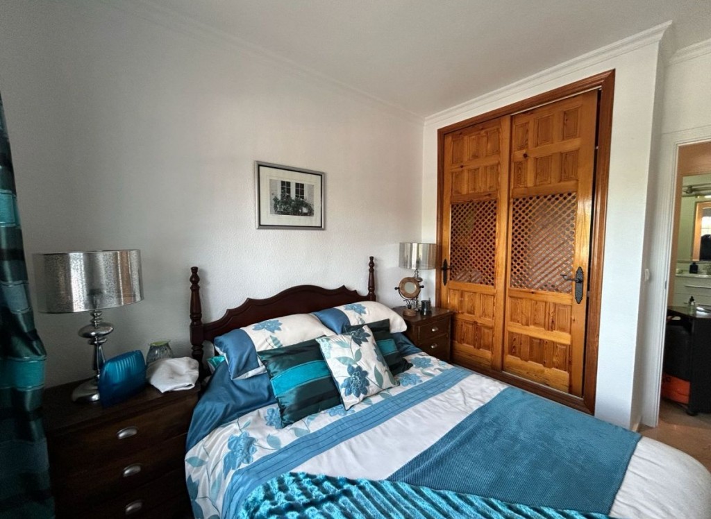 Resale - Semi Detached - Villamartin