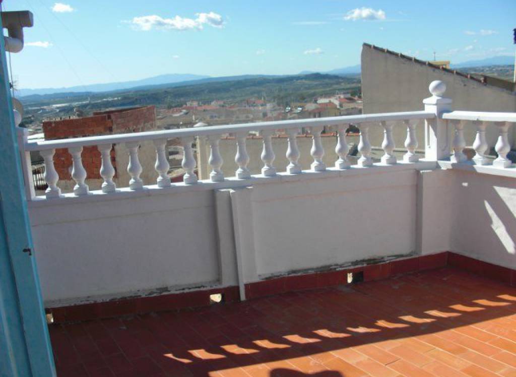 Resale - Townhouse - Abanilla