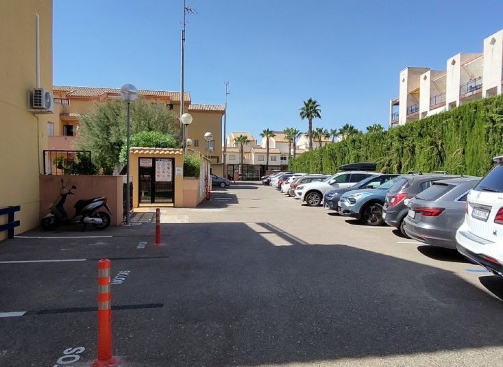 Resale - Townhouse - Cabo Roig
