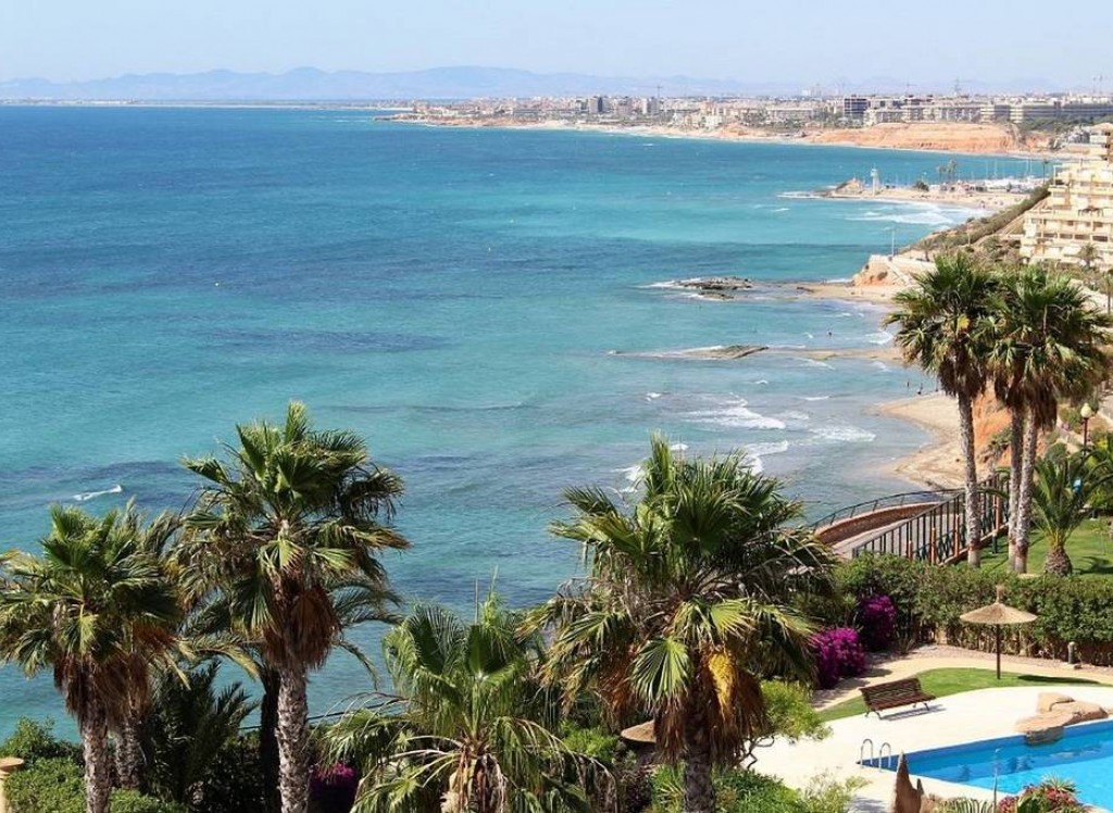 Resale - Townhouse - Cabo Roig