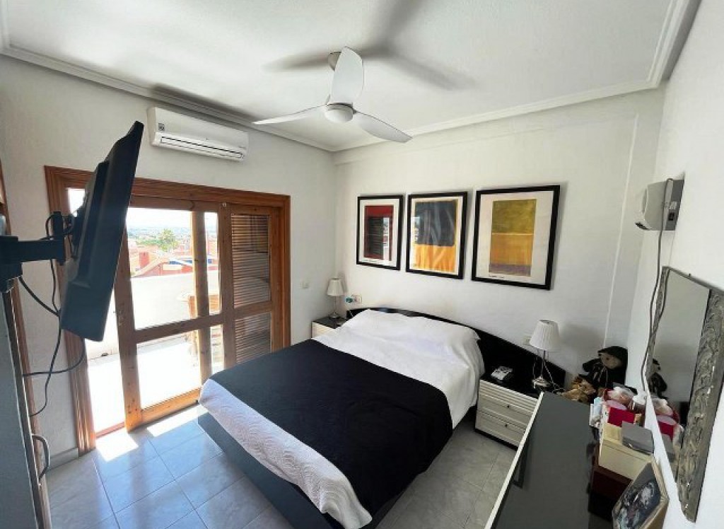 Resale - Townhouse - Ciudad Quesada