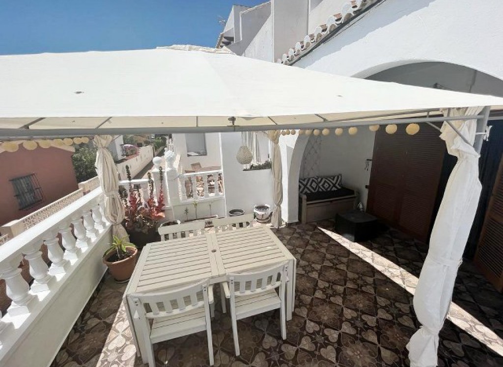 Resale - Townhouse - Ciudad Quesada