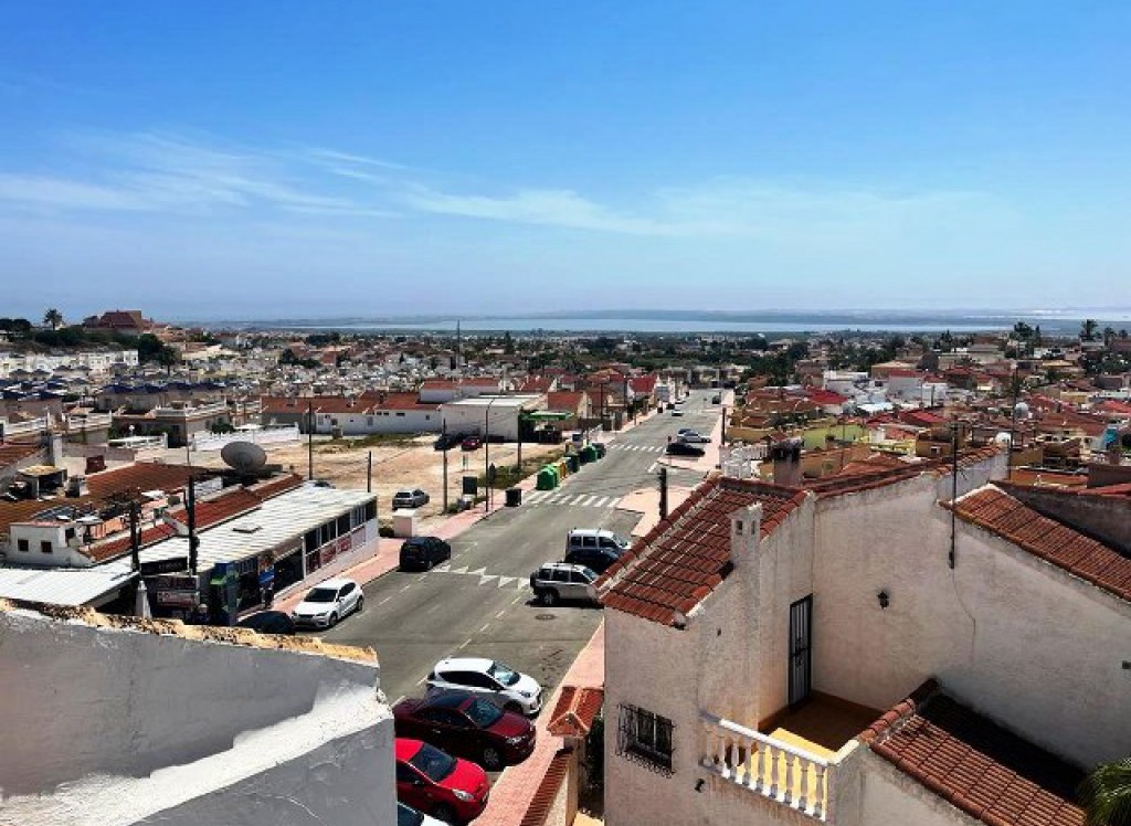 Resale - Townhouse - Ciudad Quesada