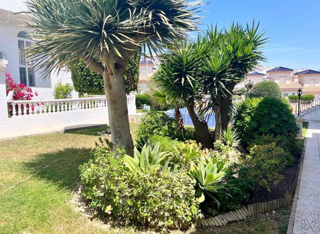 Resale - Townhouse - Ciudad Quesada