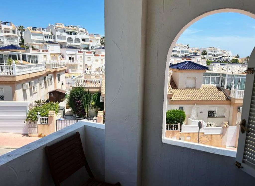 Resale - Townhouse - Ciudad Quesada