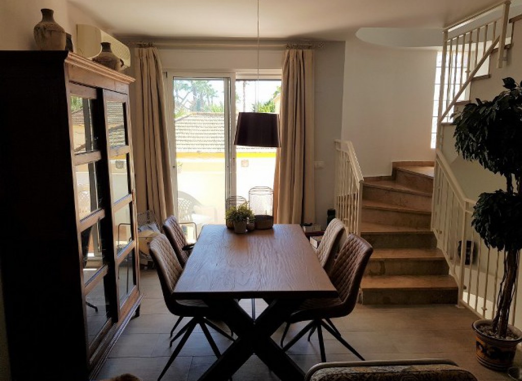 Resale - Townhouse - Jacarilla