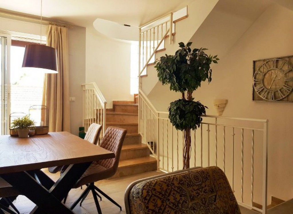 Resale - Townhouse - Jacarilla